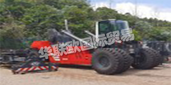 FORKLIFTCENTER BV專業(yè)生產(chǎn)1-60噸的叉車和集裝箱裝卸設(shè)備。在Forkliftcenter，您可以購(gòu)買，出租和出售叉車。